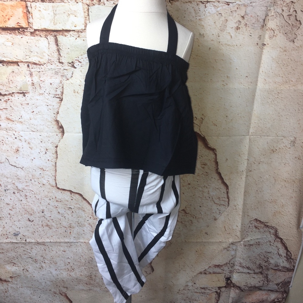 •LAST 2!! Black & Stripe 2 PC Legging Set• - Picture 6 of 11